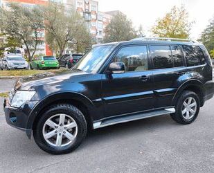 Mitsubishi Mitsubishi Pajero 3,2 DI-D Automatik Leder Xenon P Gebrauchtwagen