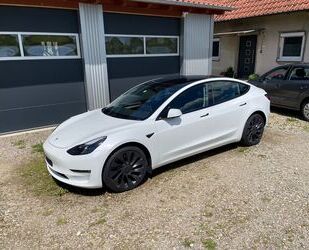 Tesla Tesla Model 3 Allradantrieb mit Dualmotor Performa Gebrauchtwagen