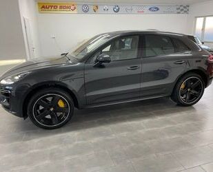 Porsche Porsche Macan Turbo Pano PCCB,Standh.fast Voll. Gebrauchtwagen