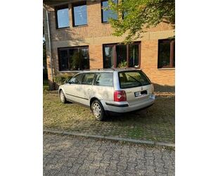 VW Volkswagen Passat 1.6 Trendline Klima/ TÜV 04/25 Gebrauchtwagen