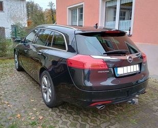 Opel Opel Insignia Sports Tourer 2.8 V6 Turbo 4x4 Spor. Gebrauchtwagen