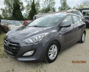 Hyundai Hyundai i30 cw 1. HAND KLIMA ALU PDC TÜV BIS 6/ 20 Gebrauchtwagen