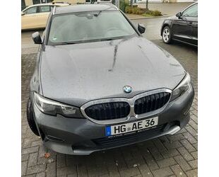 BMW BMW 320 D Kombi Autom. LED-PDC-NAVI-KAMERA-ALU Gebrauchtwagen