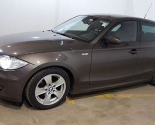 BMW BMW 116 i KLIMA 5-TÜRIG 122PS ALU 1.HAND TÜV NEU Gebrauchtwagen