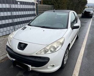 Peugeot Peugeot 206 + 1.1 60PS Gebrauchtwagen