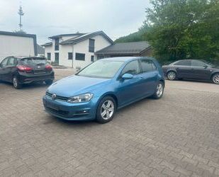 VW Volkswagen Golf 1.2 TSI 63kW BMT Comfortline PDC M Gebrauchtwagen