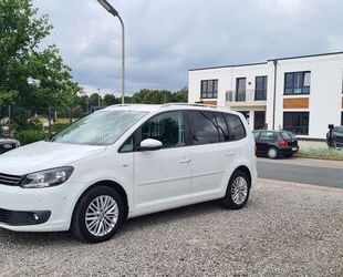 VW Volkswagen Touran 1.6 TDI DSG Cup -KLIMATRONIC*SHZ Gebrauchtwagen