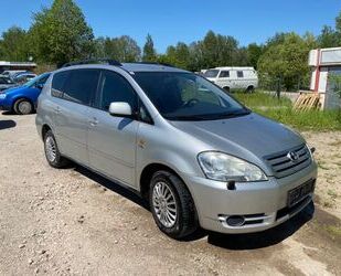 Toyota Toyota Avensis Verso 2.0 D-4D ***Klima*** Gebrauchtwagen