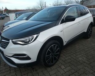 Opel Opel Grandland Hybrid 4x4 Ultimate Gebrauchtwagen