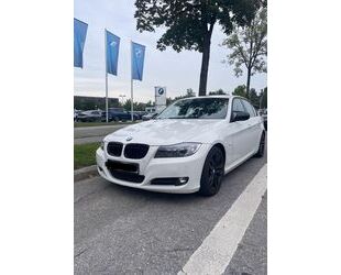 BMW BMW 318i - *Top Zustand*TÜV Neu*Facelift* Gebrauchtwagen