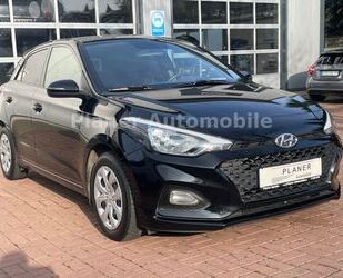 Hyundai Hyundai i20 Active Sitzh. Service neu Gebrauchtwagen