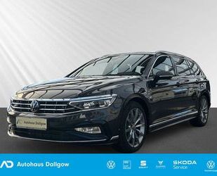 VW Volkswagen Passat Variant Elegance DSGLED ACC WiRä Gebrauchtwagen