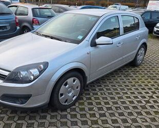 Opel Opel Astra H 1.6i Lim. Edition Klima Tempoma 7000 Gebrauchtwagen