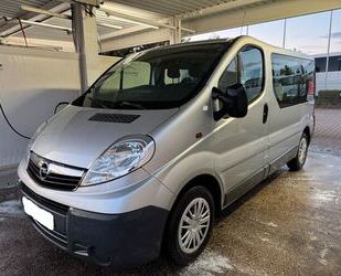 Opel Opel Vivaro Trafic 2.0 d Klima 9 Sitzer 6-Gang Gebrauchtwagen