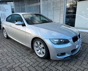 BMW BMW 320i Coupé +Performance Bremse +ESD-Anlage +Sp Gebrauchtwagen