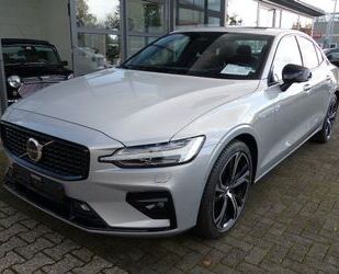 Volvo Volvo S60 Ultimate Dark B5 AWD Aut.EU6d*PANO*LEDER Gebrauchtwagen