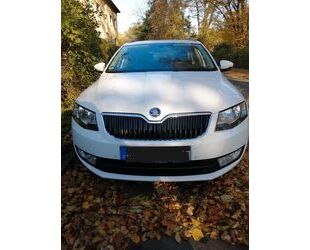 Skoda Skoda Octavia 1.6 TDI Green tec DSG Ambition Combi Gebrauchtwagen