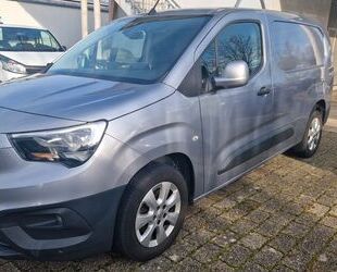 Opel Opel Combo Cargo XL 1,2 *Navi *Klima*Lang* Gebrauchtwagen