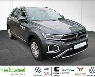 VW Volkswagen T-Roc Style 1.5 TSI DSG+NAVI+KAMERA+LED Gebrauchtwagen