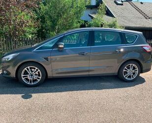 Ford Ford S-Max 2,0 EcoBoost 176kW Titanium Automatik . Gebrauchtwagen