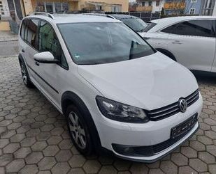 VW Volkswagen Touran CrossTouran 1.4 DSG *LEDER*7-SIT Gebrauchtwagen