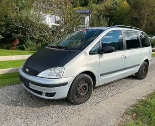 Ford Ford Galaxy 2.3 16V Ghia 7-sitzig Gebrauchtwagen