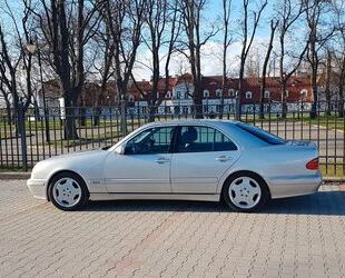 Mercedes-Benz Mercedes-Benz E 200 KOMPRESSOR AVANTGARDE Avantgar Gebrauchtwagen