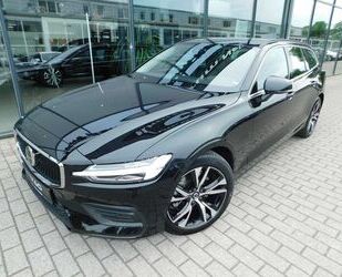 Volvo Volvo V60 B3 Benzin Core Leder,ACC Gebrauchtwagen