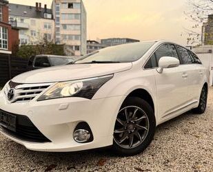 Toyota Toyota Avensis1.8Edition/AUT/NAVI/KLIMA/LEDER/SHZ/ Gebrauchtwagen