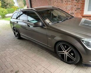 Mercedes-Benz Mercedes-Benz C 250 CGI T BlueEFFICIENCY Autom. - Gebrauchtwagen