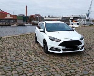 Ford Ford Focus ST Turnier/ TÜV neu / Tausch möglich Gebrauchtwagen