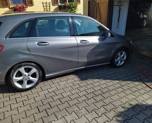 Mercedes-Benz Mercedes-Benz B 180 BlueEFF Sportpaket Gebrauchtwagen