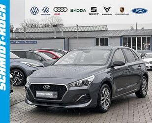 Hyundai Hyundai i30 1.4 YES! NAVI LED KAMERA TEMPOMAT KLIM Gebrauchtwagen