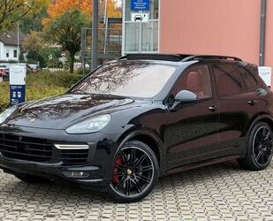 Porsche Porsche Cayenne Turbo 1.Hand Carbon Panorama Gebrauchtwagen