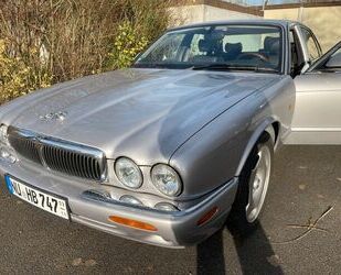 Jaguar Jaguar XJ8 Executive 3.2 Liter Gebrauchtwagen