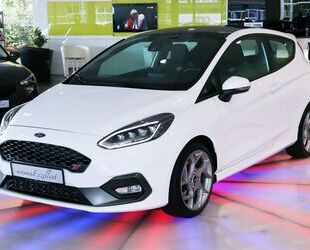 Ford Ford Fiesta ST*NAVI*PANO*KAMERA*SHZ*ALU*KLIMAAUT*L Gebrauchtwagen