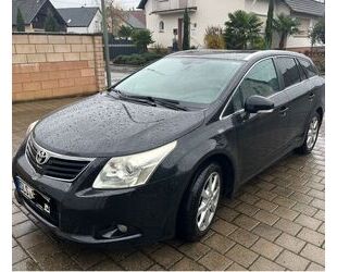 Toyota Toyota Avensis Combi Executive 1.8 Valvematic Exec Gebrauchtwagen