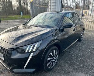 Peugeot Peugeot e-208 | 100 kW | GT Pack | schwarz Gebrauchtwagen