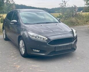 Ford Ford Focus 1,0 EcoBoost 92kW TÜV/Zahnriehmen neu Gebrauchtwagen