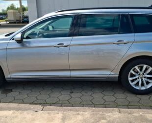 VW Volkswagen Passat Variant 2.0 TDI SCR DSG Elegance Gebrauchtwagen