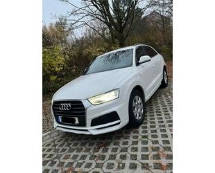 Audi Audi Q3 2.0 TFSI quattro S tronic sport sport Gebrauchtwagen