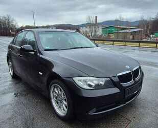 BMW BMW 318i Klima Alu PDC Tempomat MP3 Gebrauchtwagen