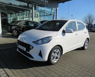 Hyundai Hyundai i10 1.2 Trend NAVI MFL SHZ LHZ RFK Gebrauchtwagen