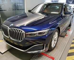 BMW BMW 740d xDrive|NAVI|PANO|3D VIEW|NAPPALEDER|MASSA Gebrauchtwagen