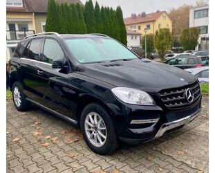 Mercedes-Benz Mercedes-Benz ML 250 CDI BlueTec*Shz*Navi*Tempo*Xe Gebrauchtwagen