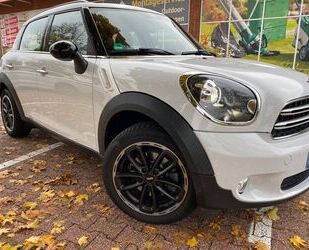 Mini MINI Mini Cooper Countryman Black/White Pepper T Gebrauchtwagen