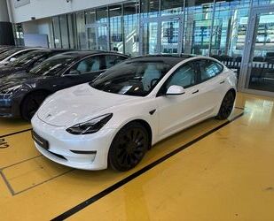 Tesla Tesla Model 3 Performance Gebrauchtwagen