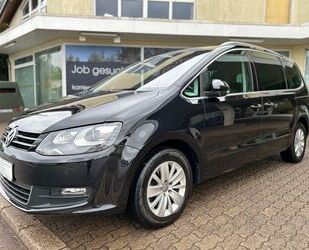 VW Volkswagen Sharan 2.0 TDI DSG 7.Sitzer Navi Xenon Gebrauchtwagen