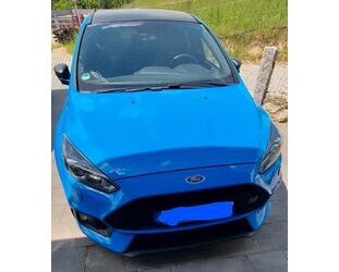 Ford Ford Focus 2,3 EcoBoost RS Blue & Black RS Blue &. Gebrauchtwagen