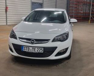 Opel Opel Astra 1.6 132kW (179PS) Turbo Edition weiß Gebrauchtwagen